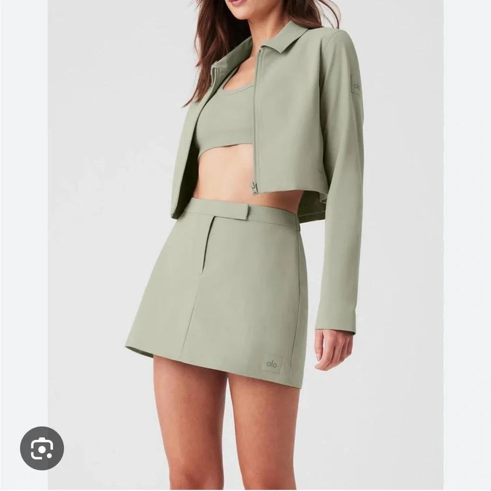 LIKE NEW ALO High Speed Mini Skirt, Limestone, size XS